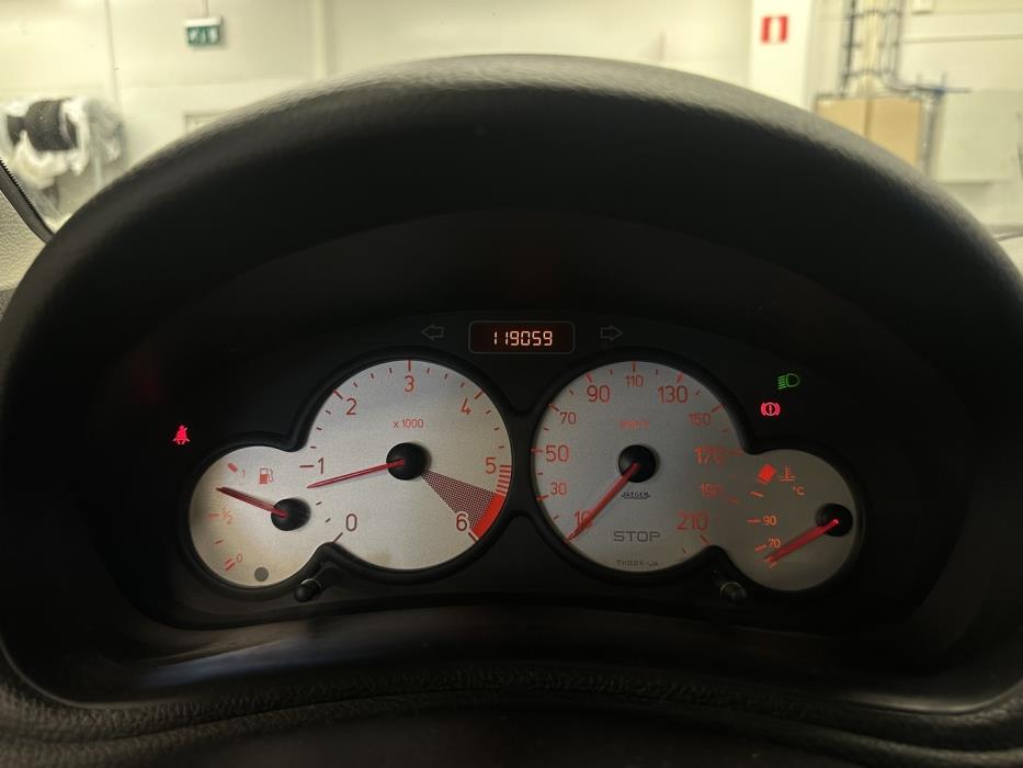 PEUGEOT 206 2005