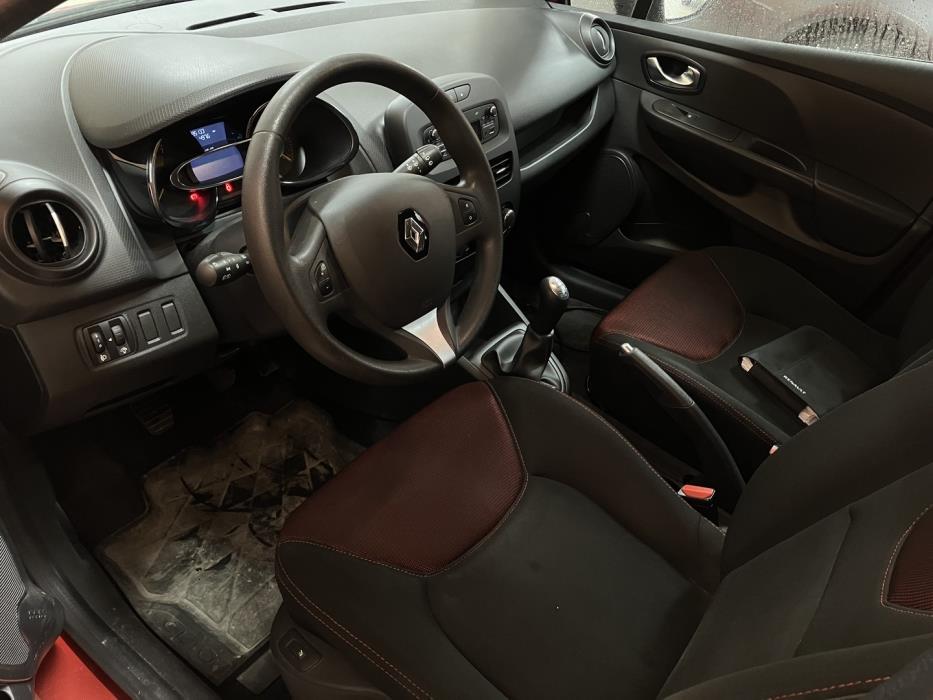 RENAULT Clio 2016