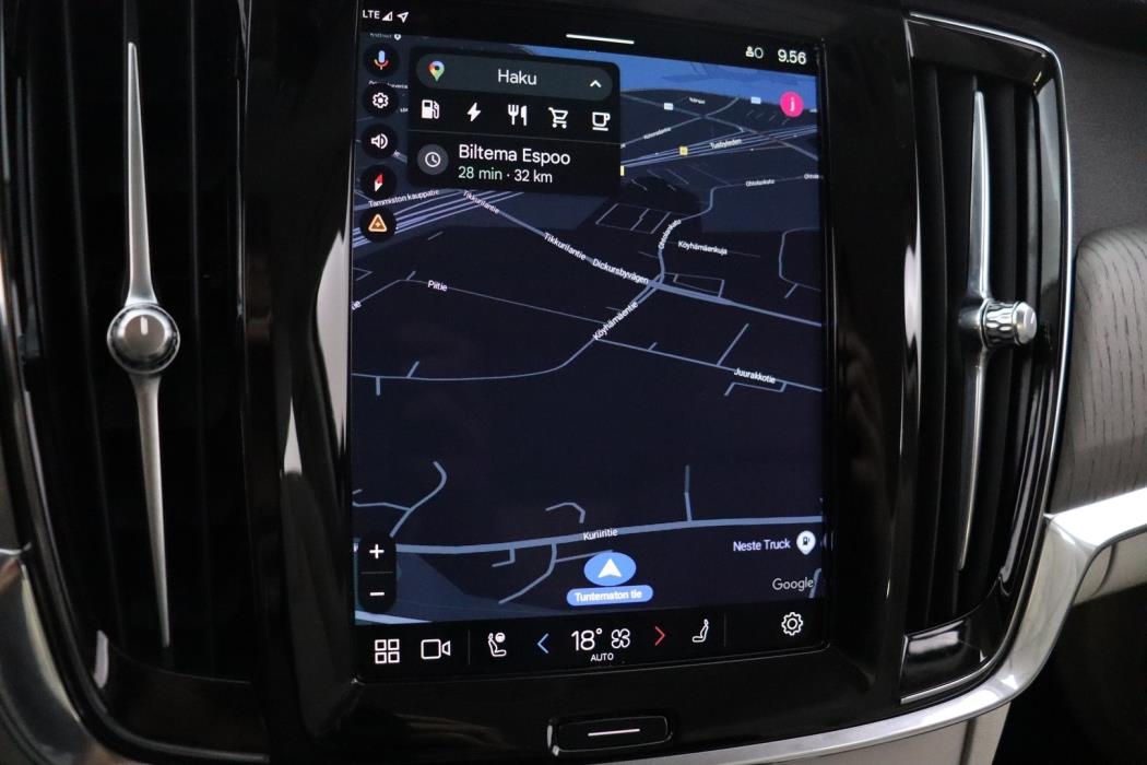 VOLVO S90 2023
