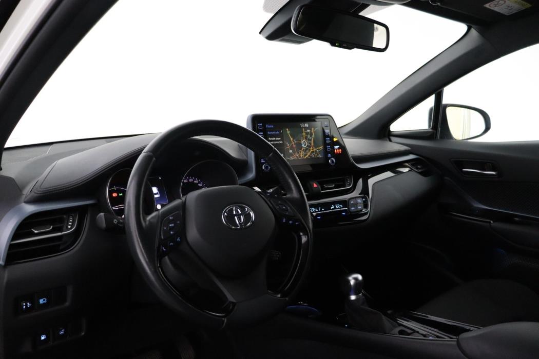 TOYOTA C-HR 2021