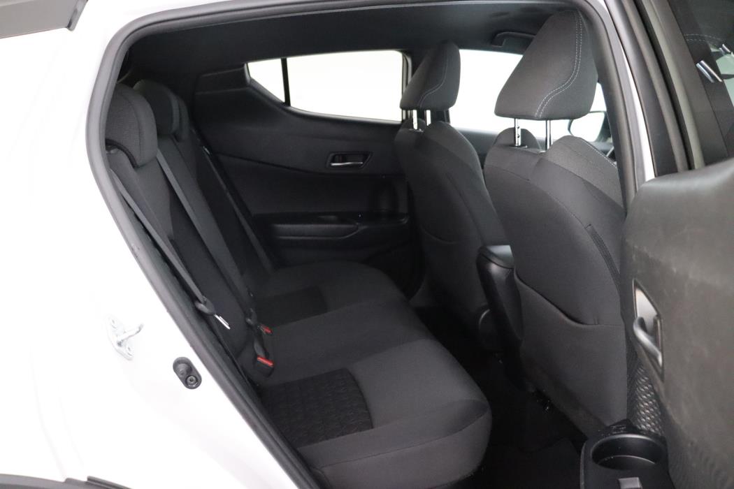 TOYOTA C-HR 2021
