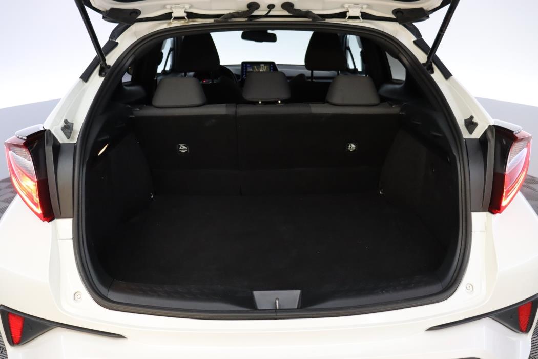 TOYOTA C-HR 2021