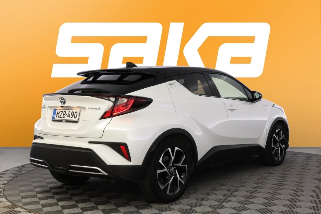 TOYOTA C-HR 2021