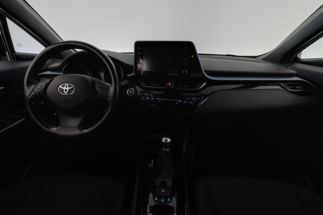 TOYOTA C-HR 2021