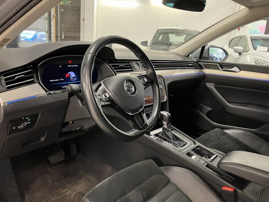 VOLKSWAGEN Passat 2018