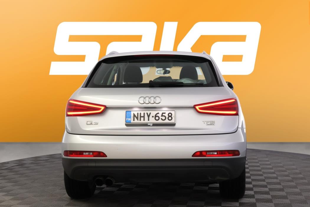 AUDI Q3 2012