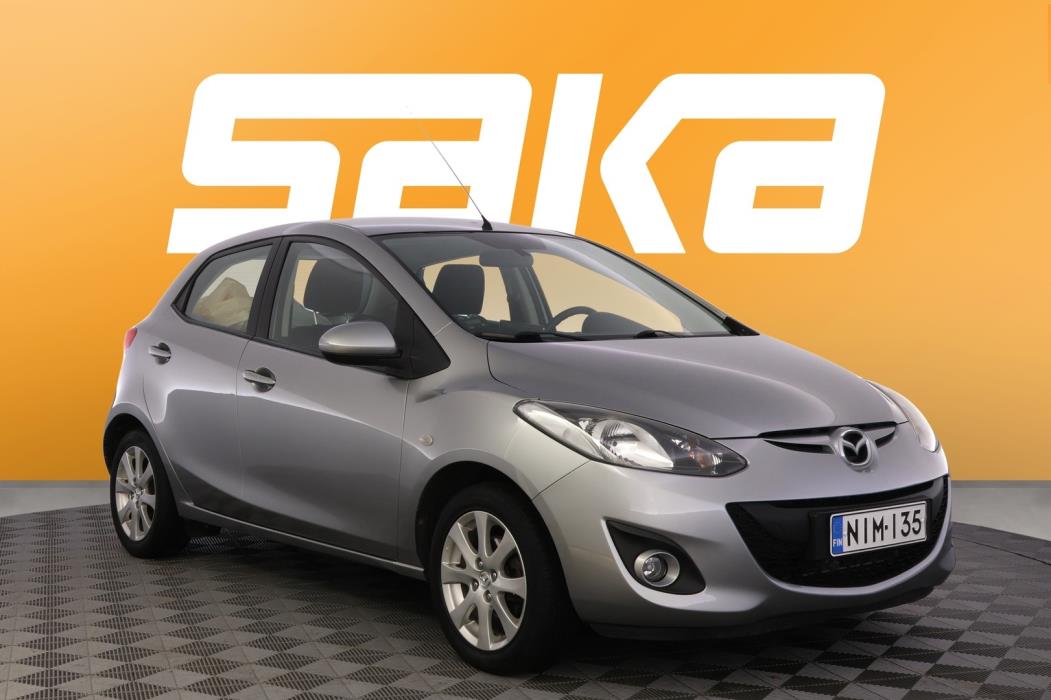 MAZDA 2 2012