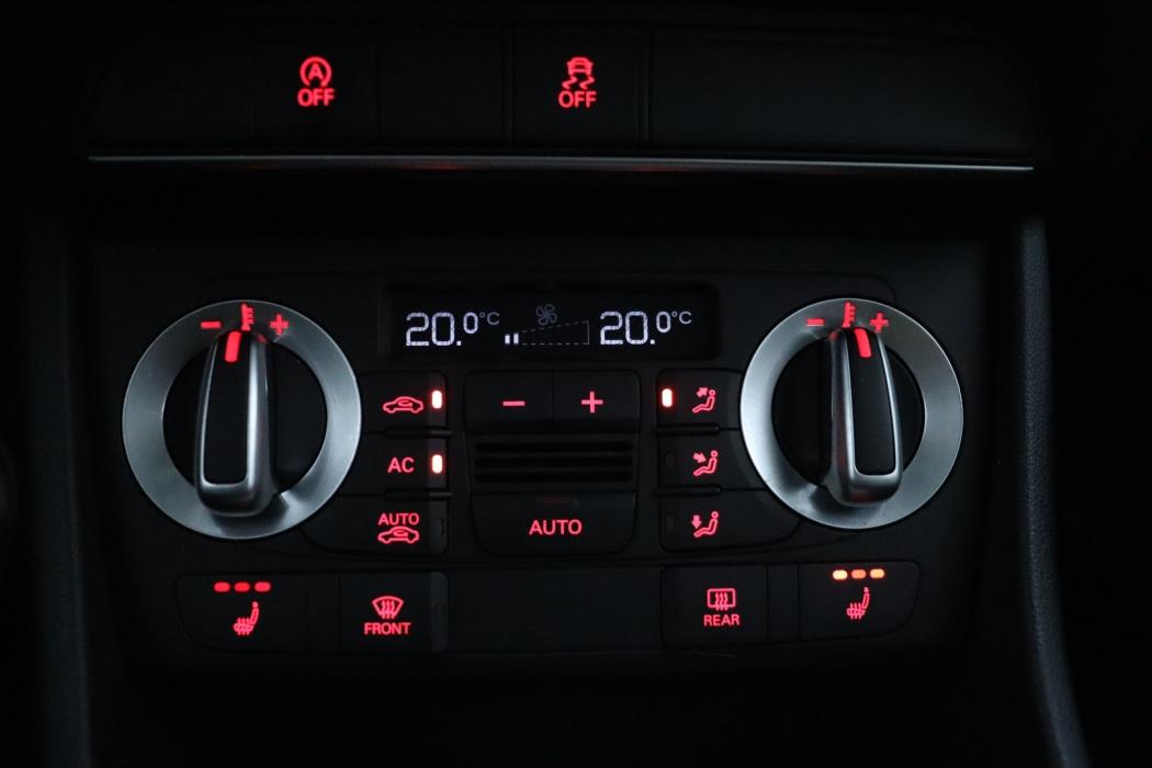 AUDI Q3 2012