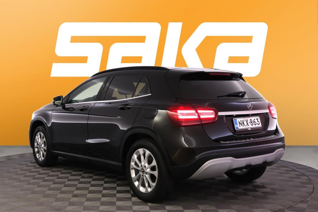 MERCEDES-BENZ GLA 2018