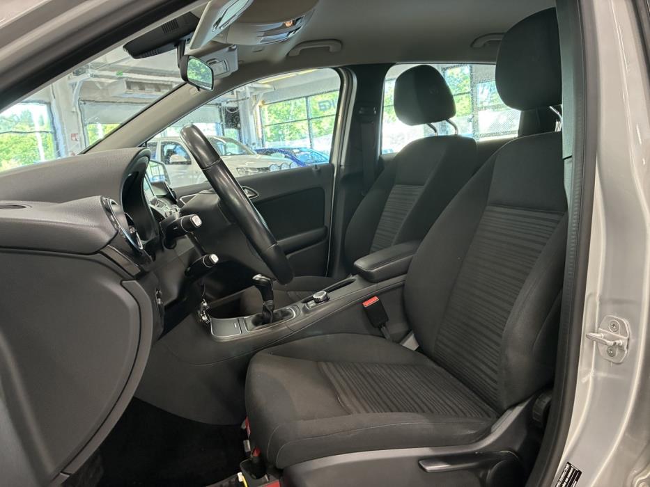 MERCEDES-BENZ B 2017