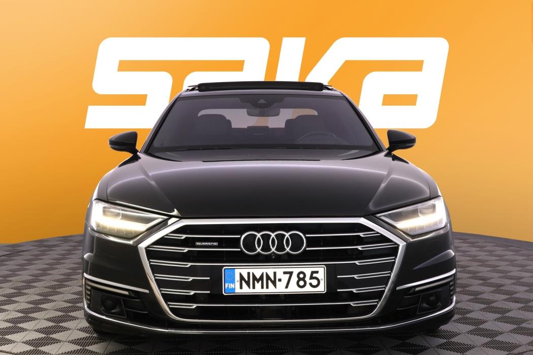 AUDI A8 2021