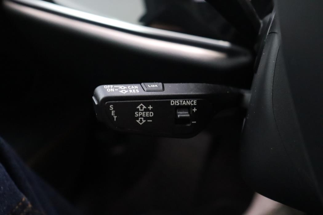 AUDI A8 2021
