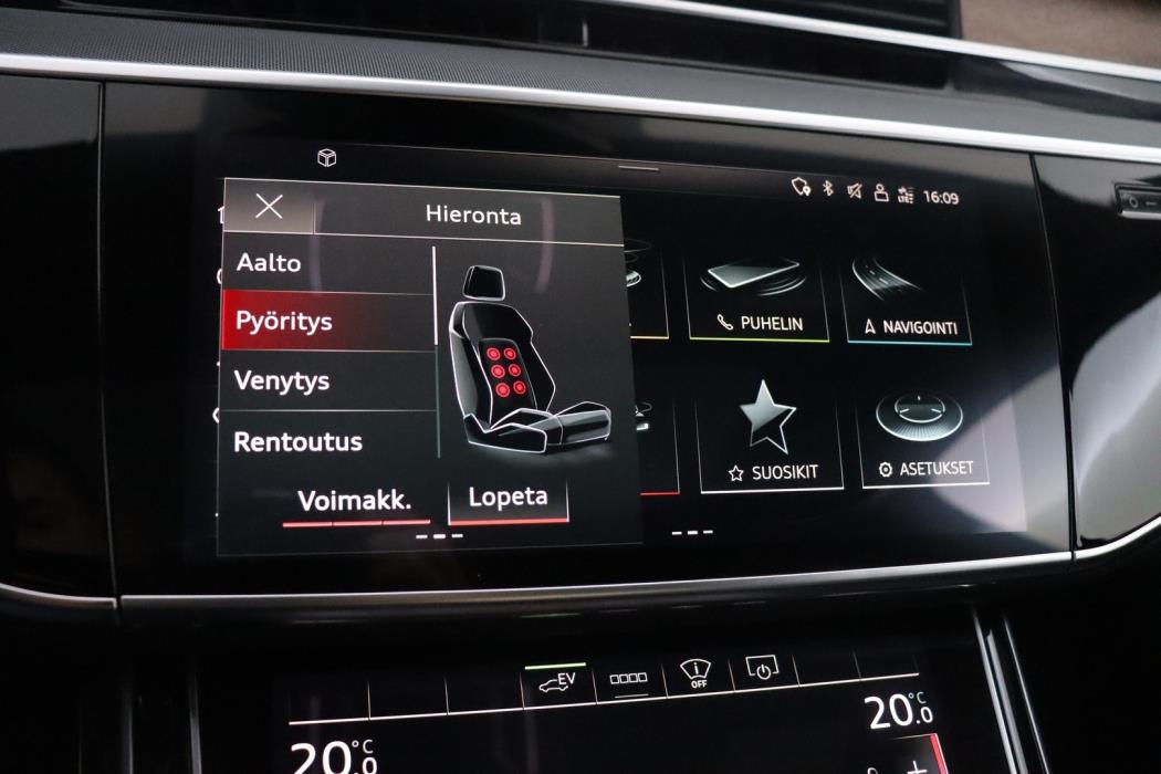AUDI A8 2021