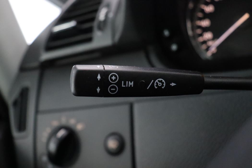 MERCEDES-BENZ Vito 2012