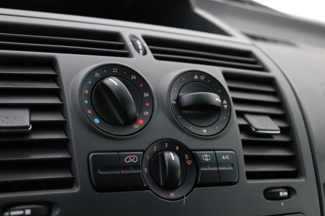 MERCEDES-BENZ Vito 2012