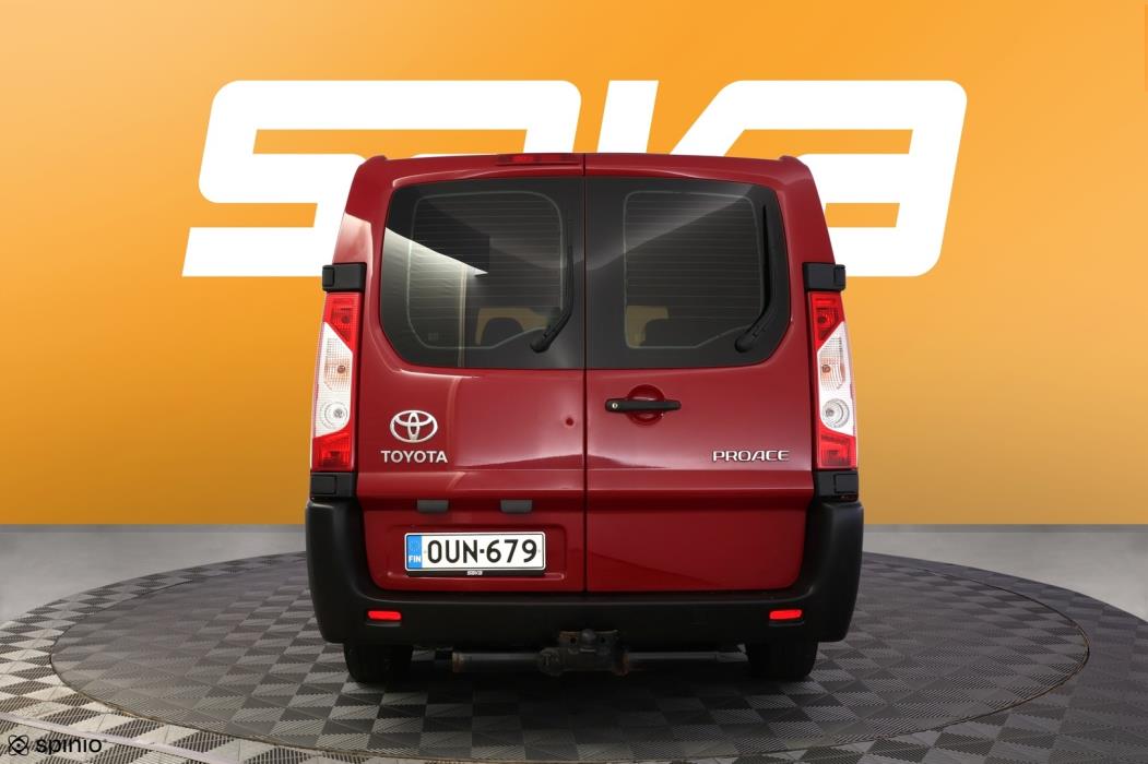 TOYOTA Proace 2016