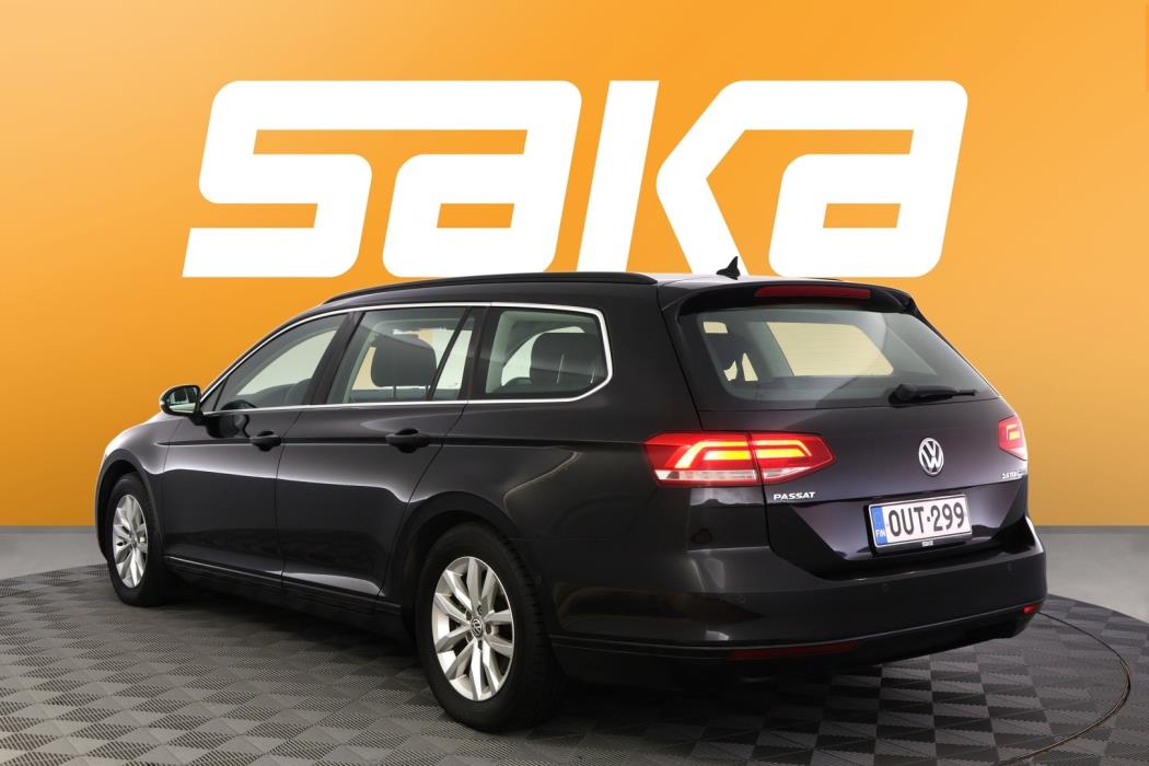 VOLKSWAGEN Passat 2016