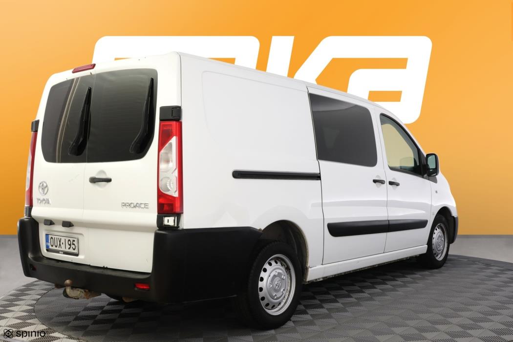 TOYOTA Proace 2015