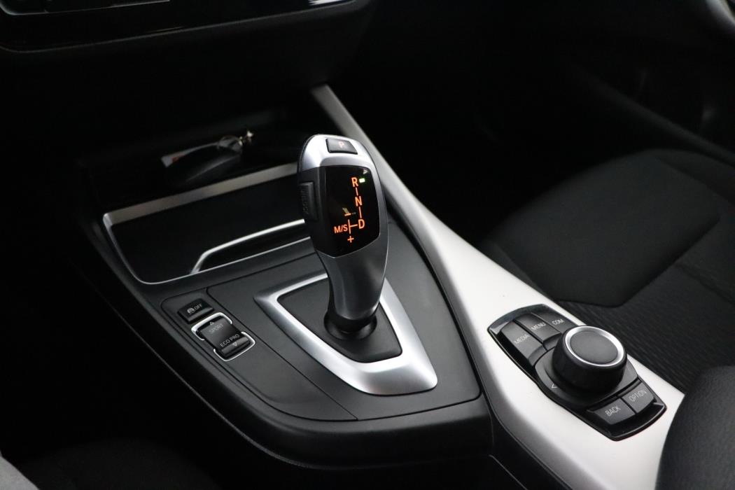BMW 118 2018