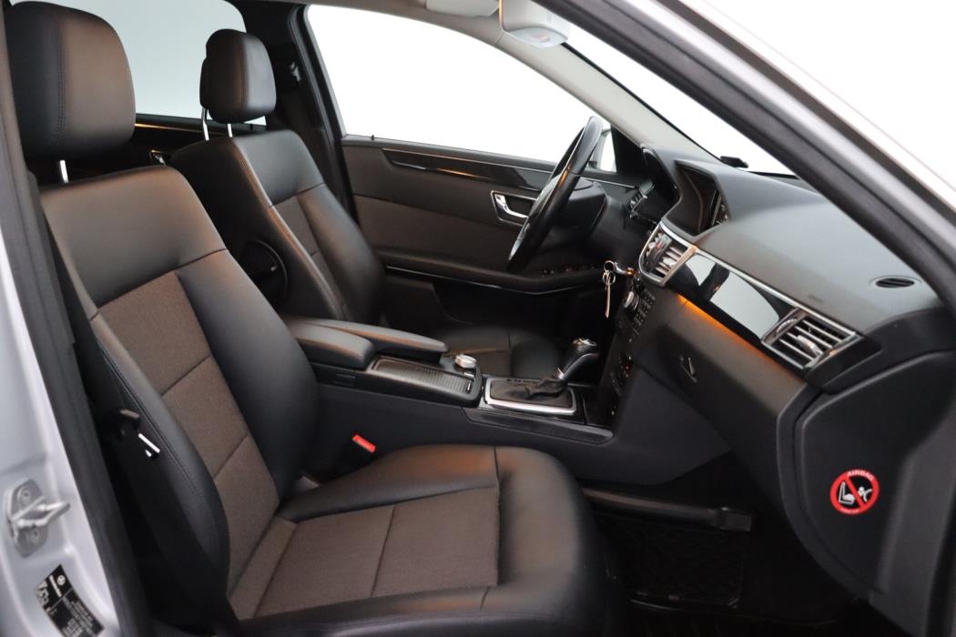 MERCEDES-BENZ E 2010
