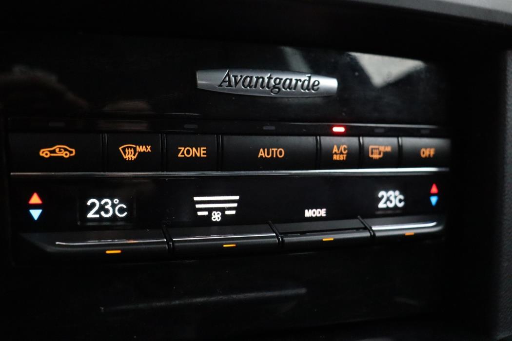 MERCEDES-BENZ E 2010