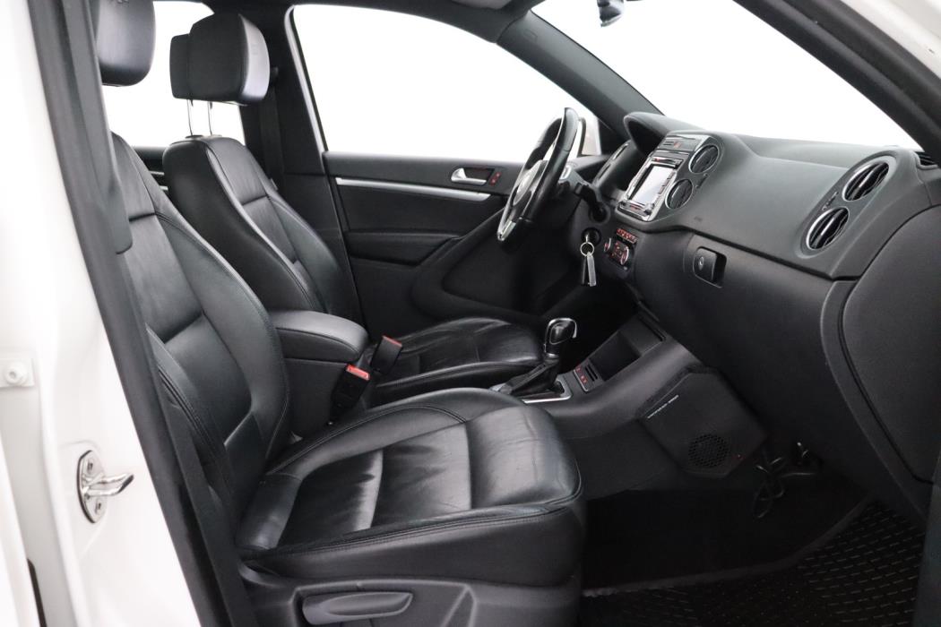 VOLKSWAGEN Tiguan 2013