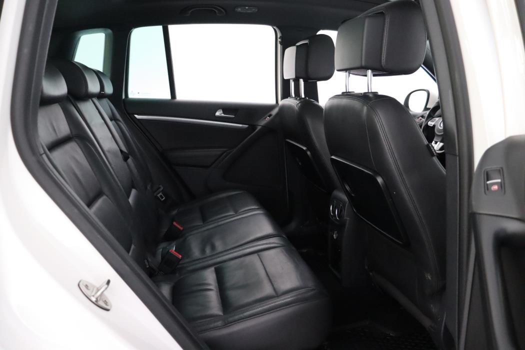 VOLKSWAGEN Tiguan 2013