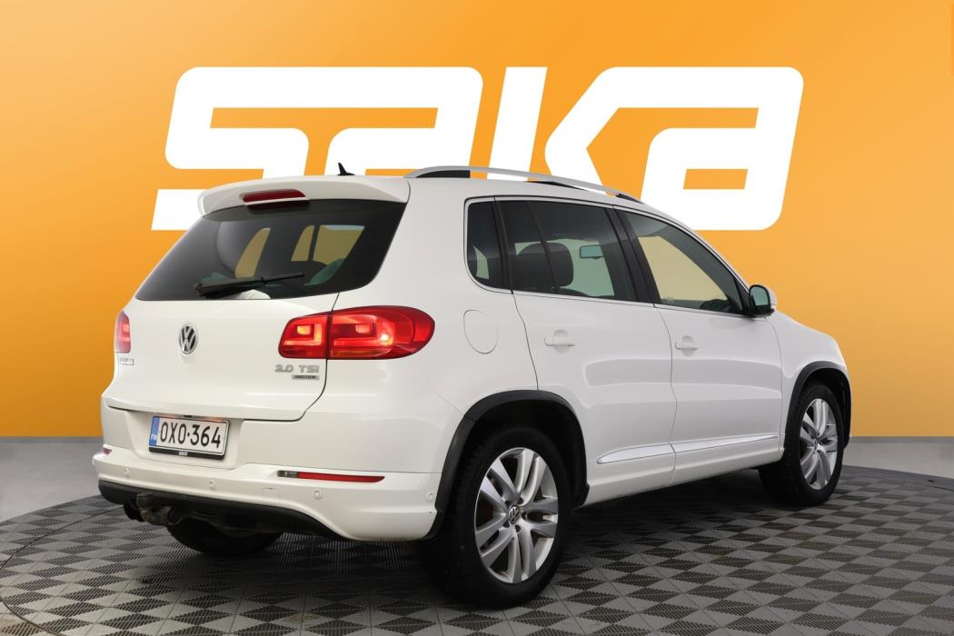 VOLKSWAGEN Tiguan 2013