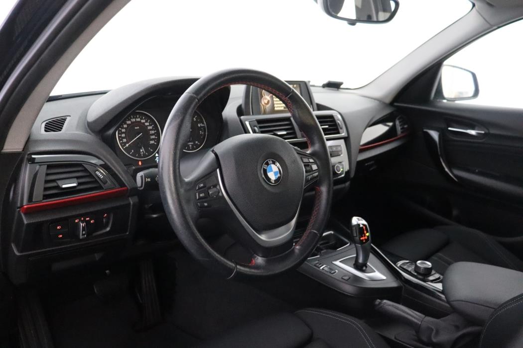 BMW 118 2016