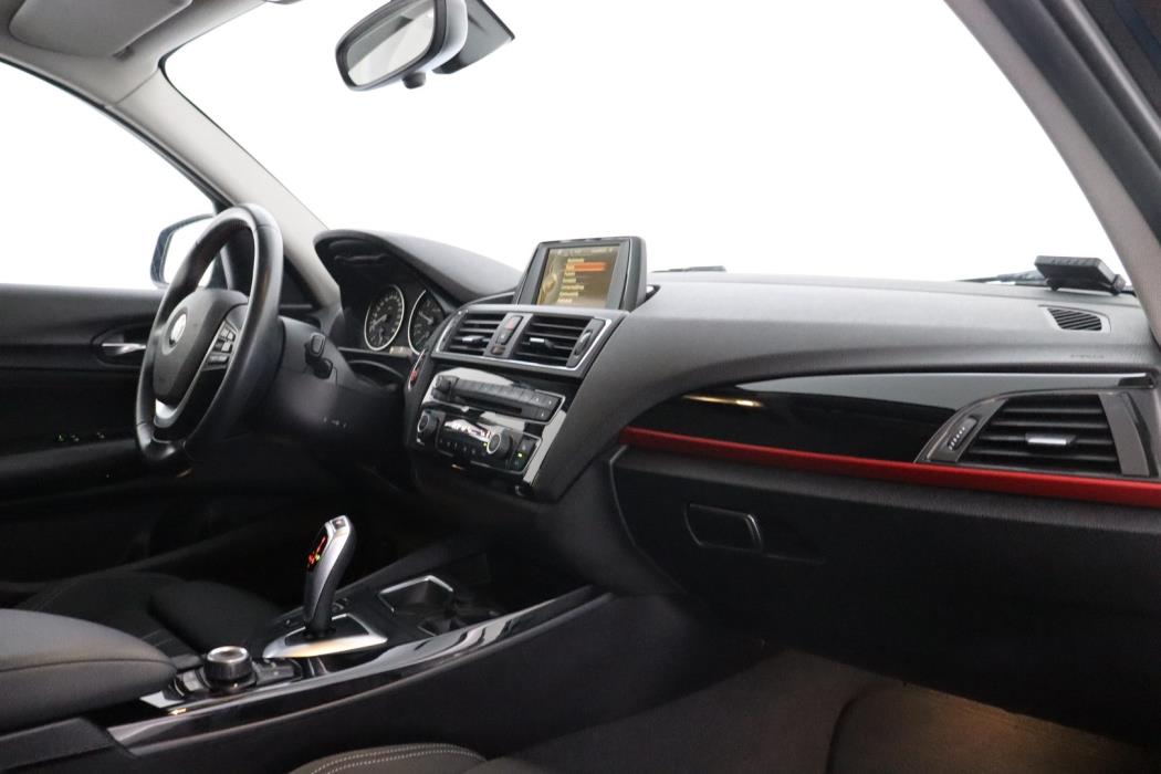 BMW 118 2016