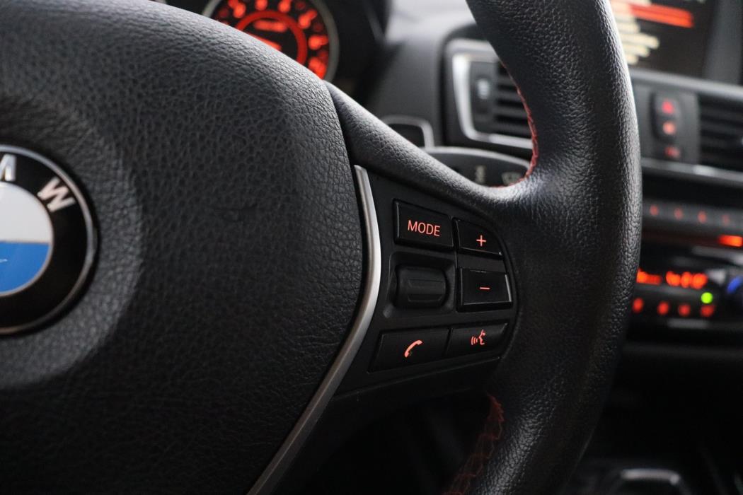 BMW 118 2016