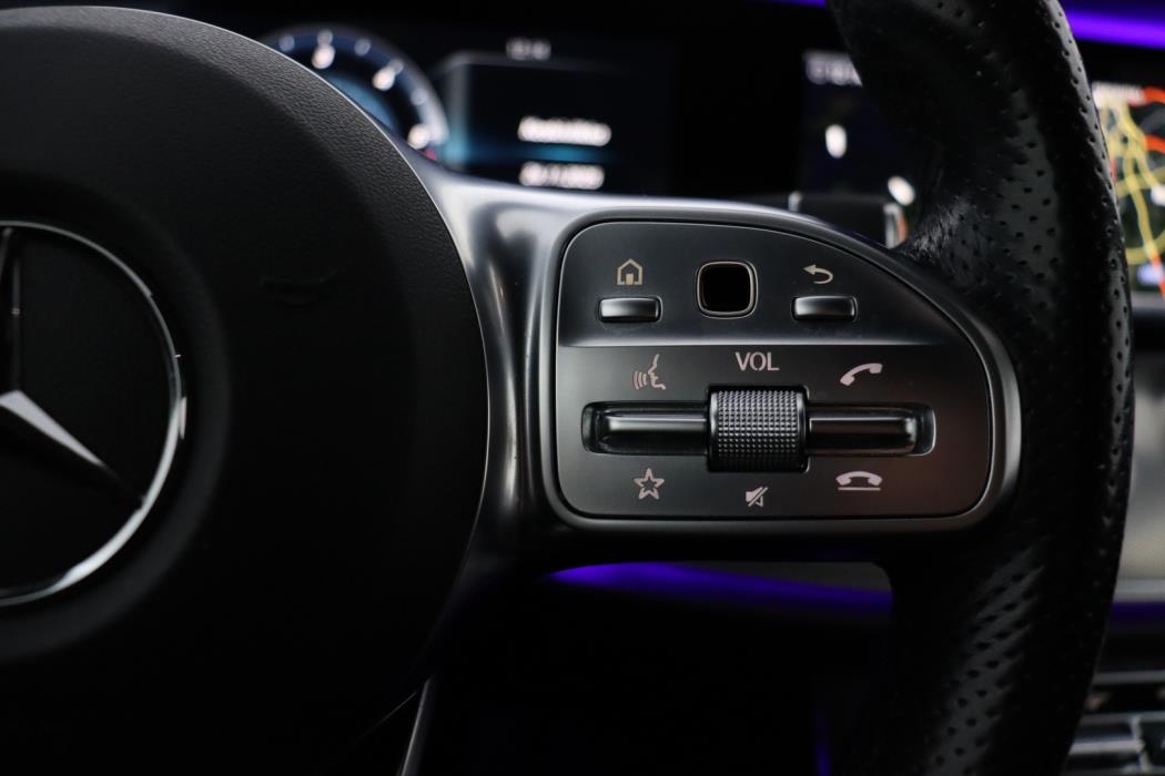 MERCEDES-BENZ E 2020