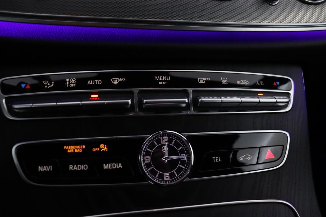 MERCEDES-BENZ E 2020