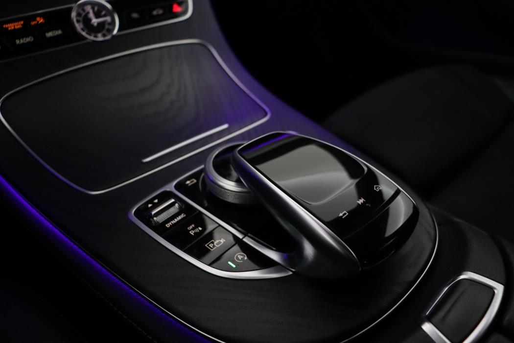 MERCEDES-BENZ E 2020