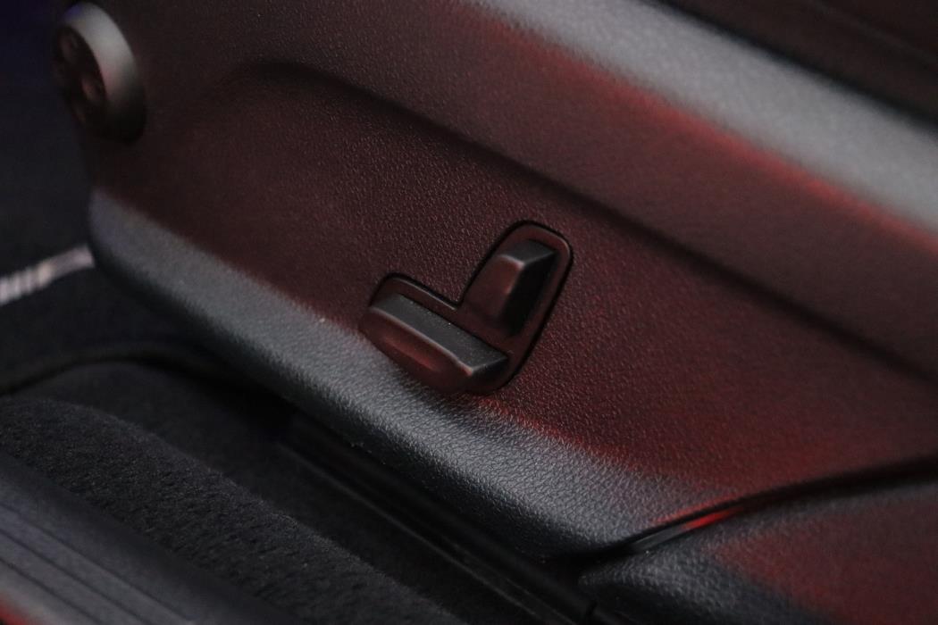 MERCEDES-BENZ E 2020