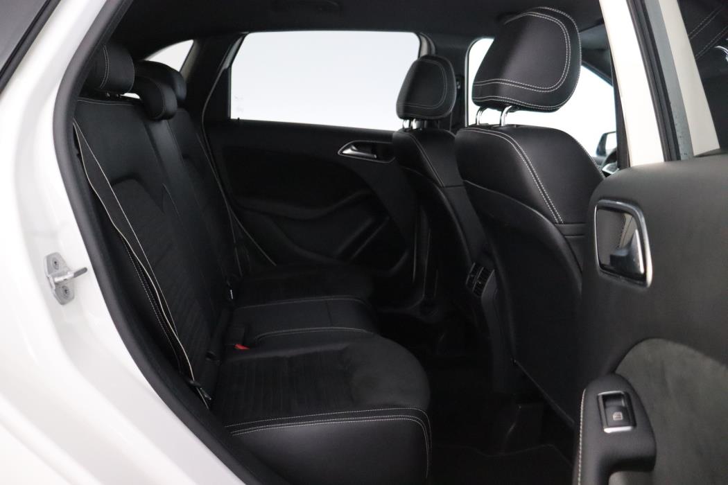 MERCEDES-BENZ B 2018