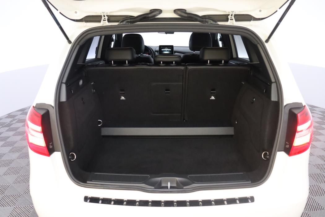 MERCEDES-BENZ B 2018