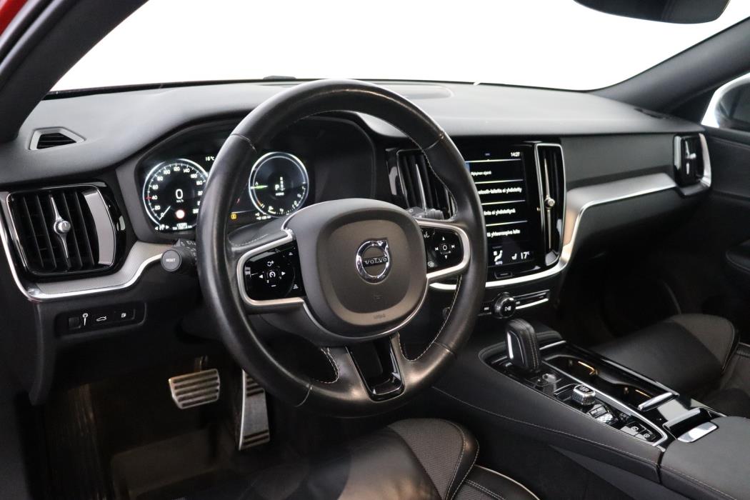 VOLVO V60 2021