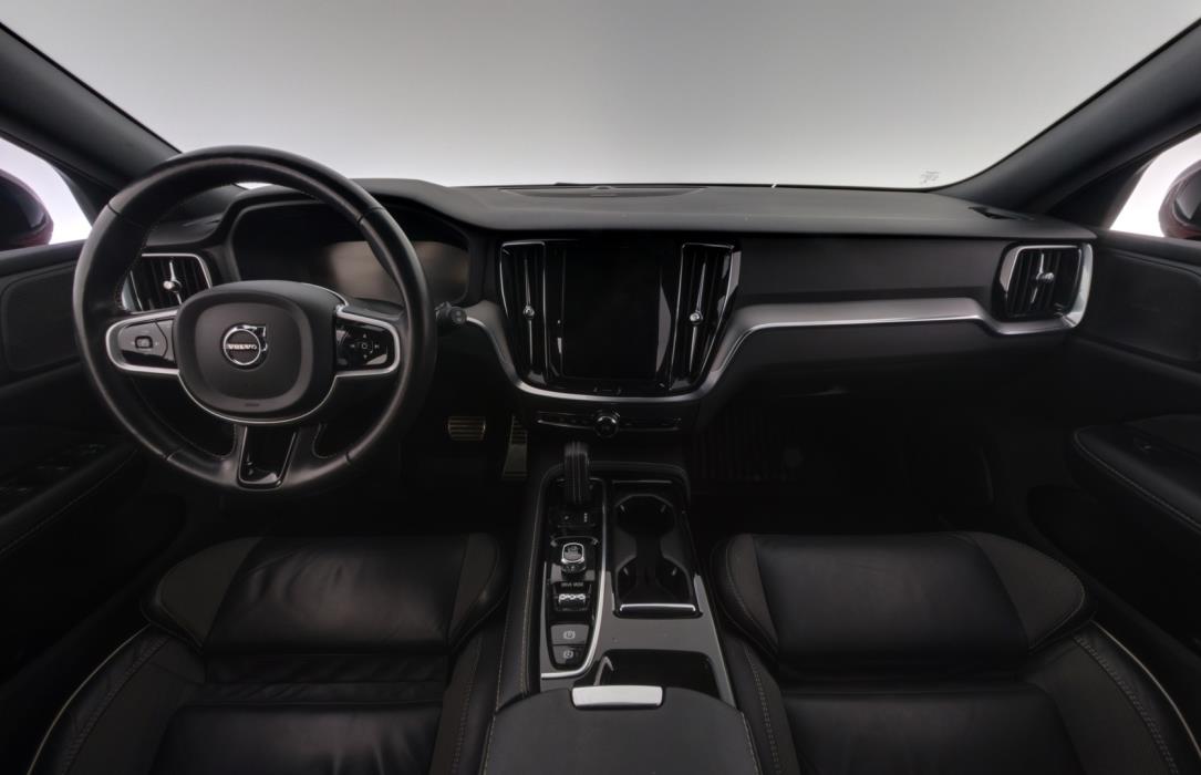 VOLVO V60 2021