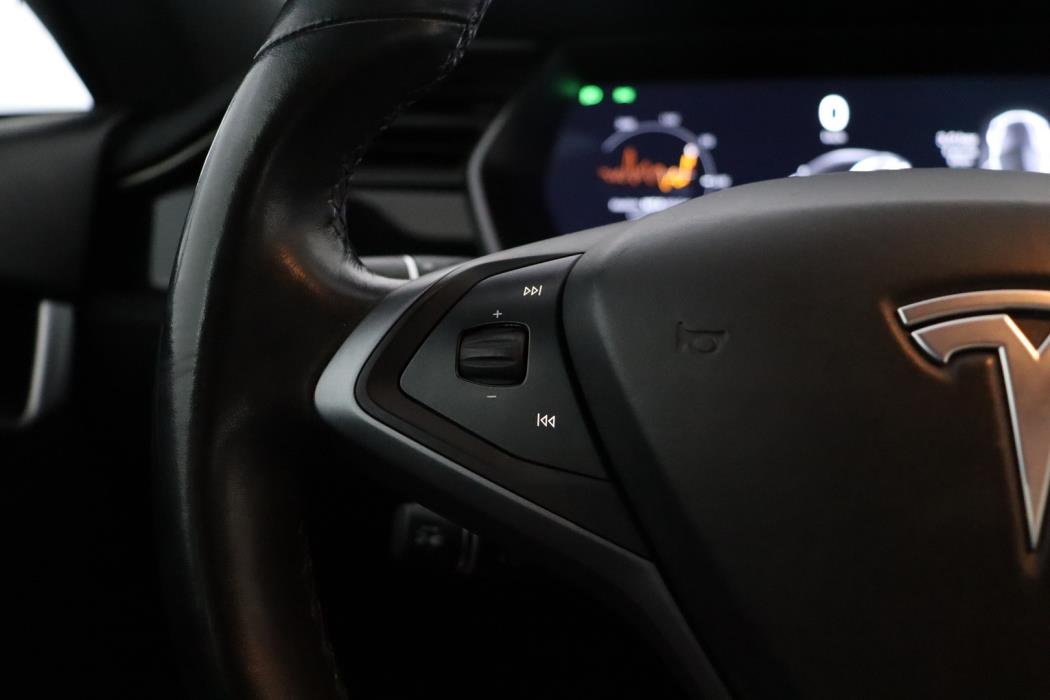 TESLA Model S 2018