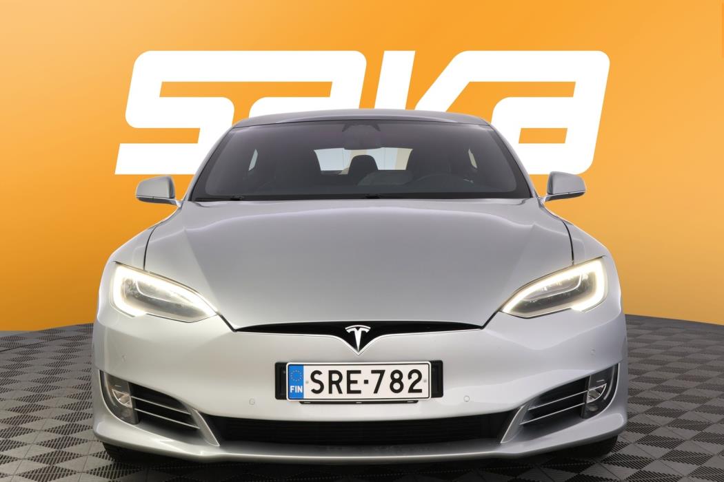 TESLA Model S 2018