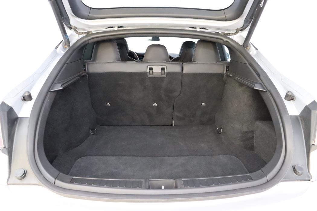TESLA Model S 2018