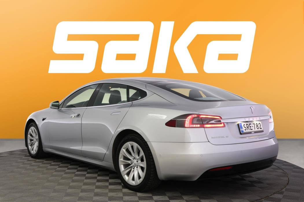TESLA Model S 2018