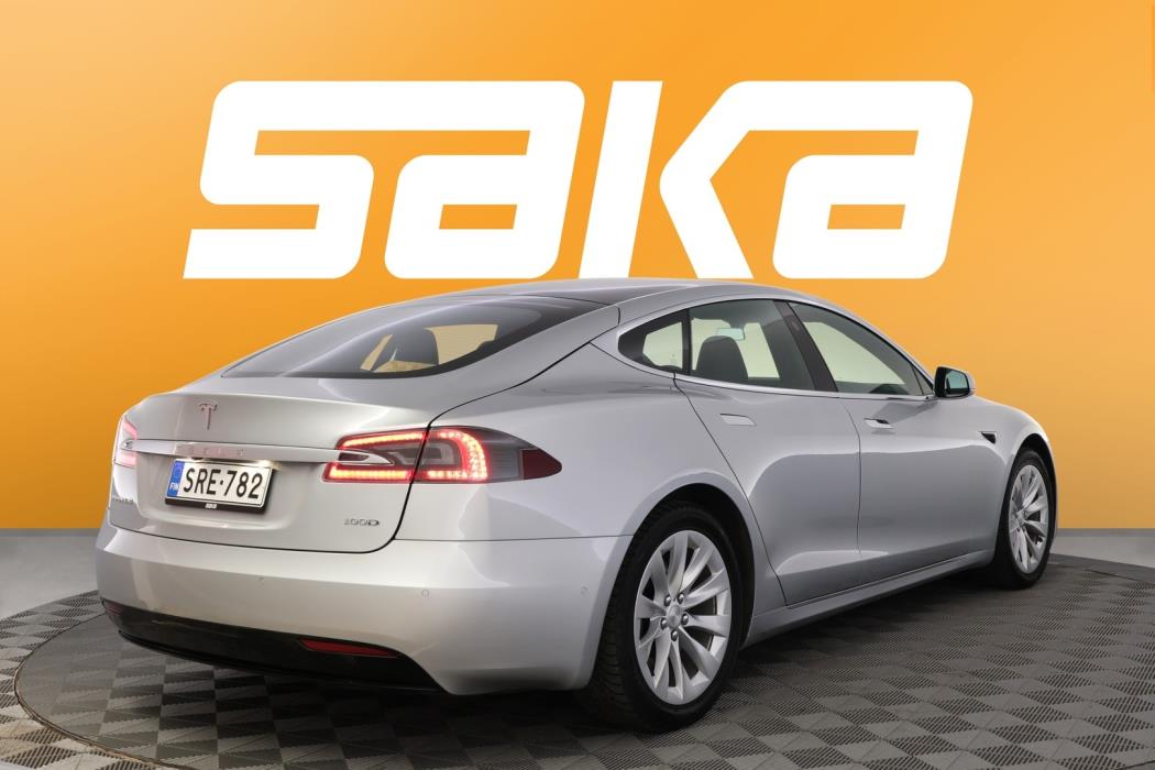 TESLA Model S 2018