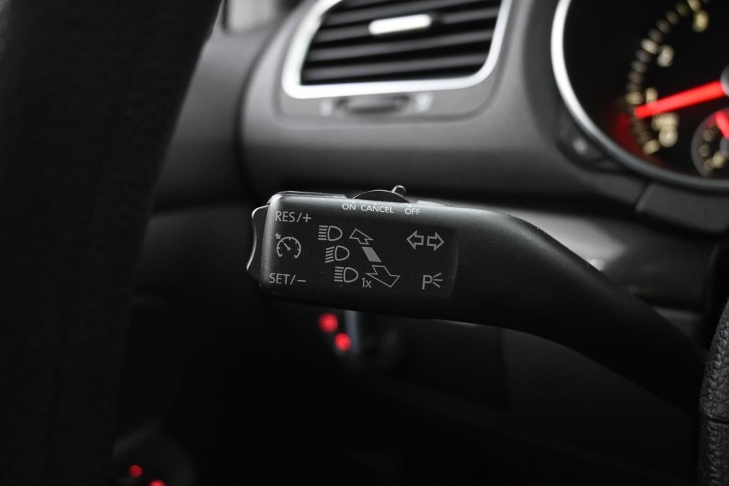 VOLKSWAGEN Golf 2011