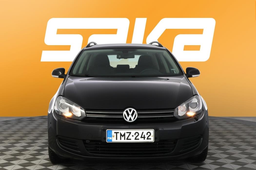 VOLKSWAGEN Golf 2011