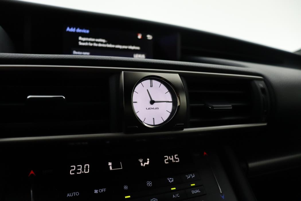 LEXUS IS 2017