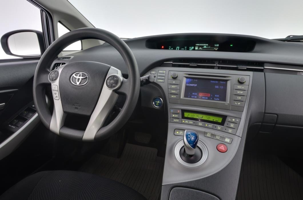 TOYOTA Prius 2013