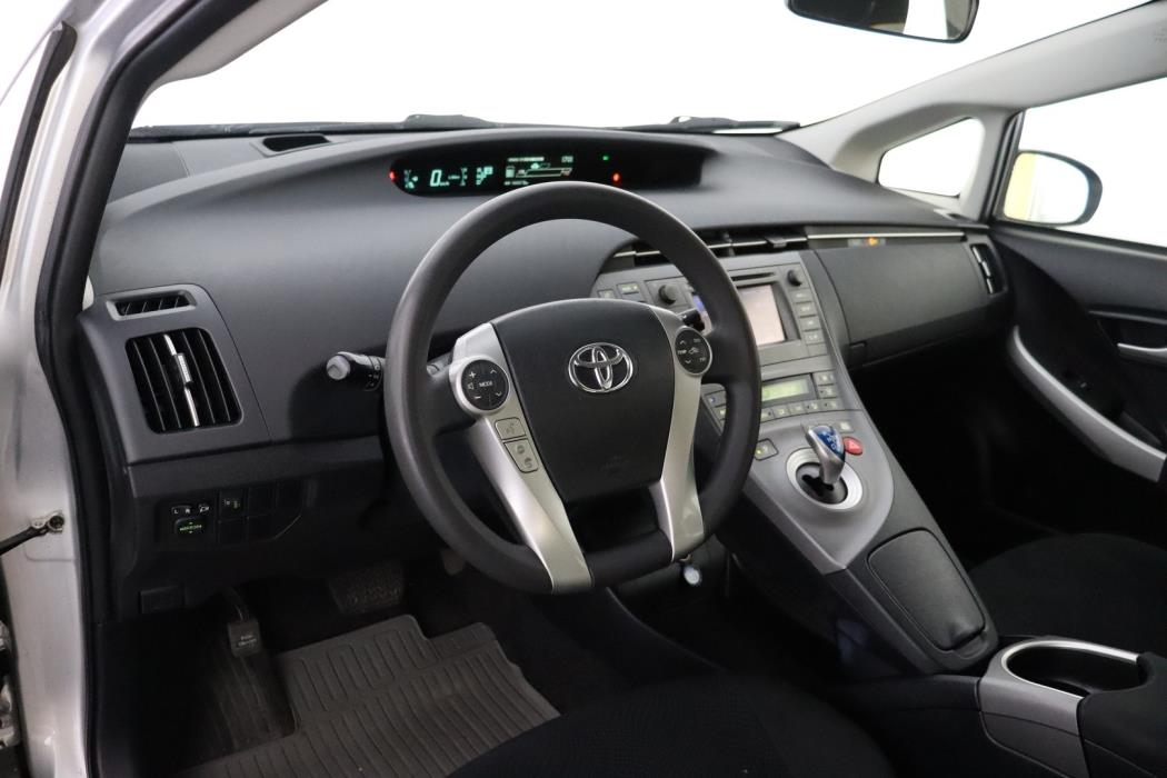TOYOTA Prius 2013