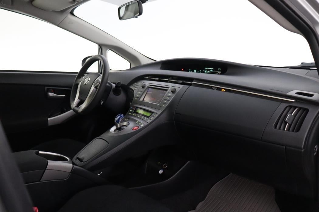 TOYOTA Prius 2013